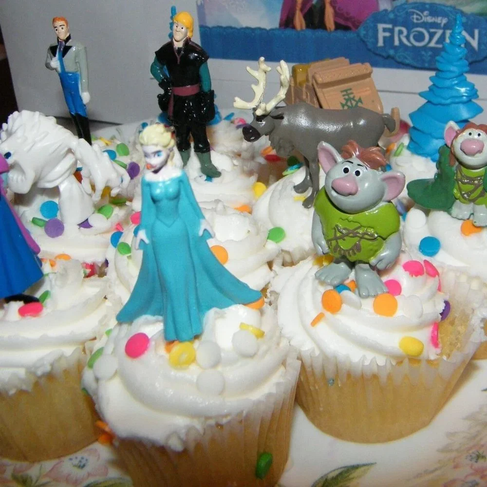 Disney Frozen Movie Cake Toppers Party Favors Set of 13 Bonus